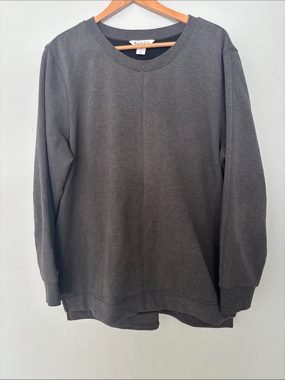 Athleta Men's Charcoal Crewneck Sweatshirt - Dark Gray